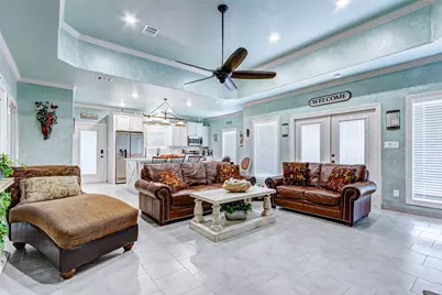 851 Palmetto Drive, Crystal Beach, TX 77650 - Photo 9