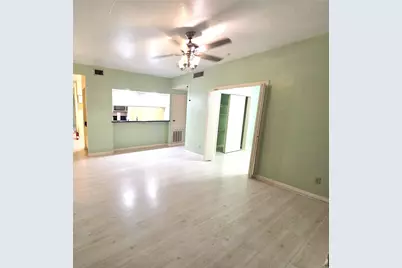8100 Cambridge Street #9, Houston, TX 77054 - Photo 5