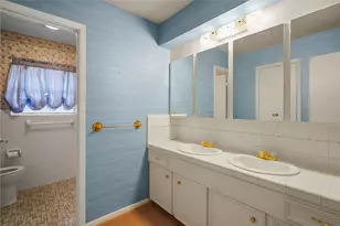 2206 Cedar Creek Dr, Baytown, TX 77520 - Photo 21