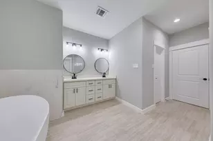 628 County Rd 3414, Cleveland, TX 77327 - Photo 19