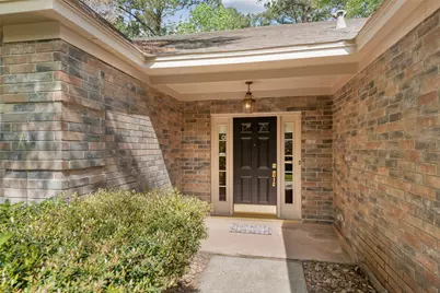 147 S Winterport Circle, The Woodlands, TX 77382 - Photo 3