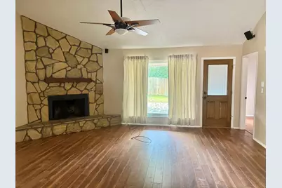 10107 Hollow Canyon Drive, Sugar Land, TX 77498 - Photo 9