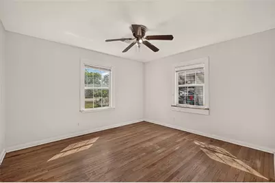 512 W Oak Street, Highlands, TX 77562 - Photo 21