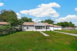 512 W Oak St, Highlands, TX 77562 - Photo 5