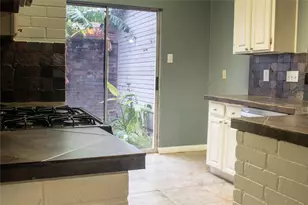 13106 Hollowcreek Park Dr, Houston, TX 77082 - Photo 9