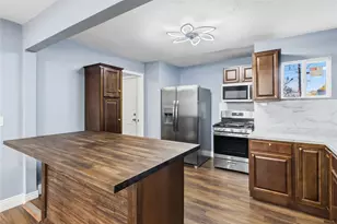 901 S 7th St, Baytown, TX 77520 - Photo 13