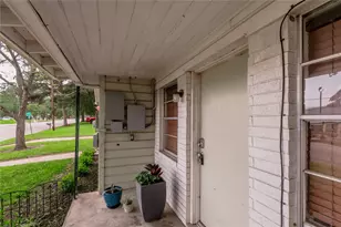 1412 22nd St, Huntsville, TX 77340 - Photo 5