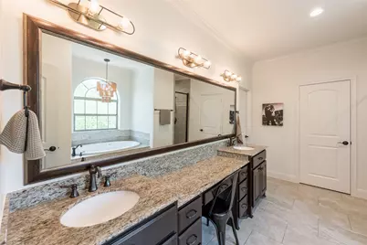 8011 Serenity Court, Houston, TX 77025 - Photo 19