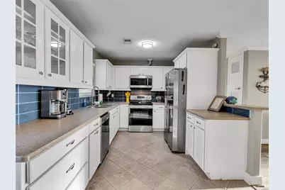 2606 Pine Street, Galveston, TX 77551 - Photo 3