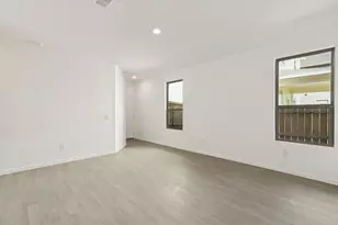 16157 Sepia Manor St, Conroe, TX 77302 - Photo 5