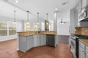 19010 Canyon Star Ct, Tomball, TX 77377 - Photo 5