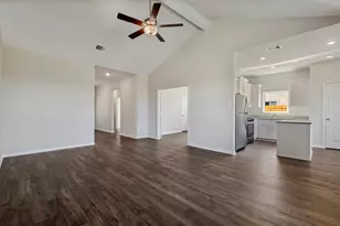 25530 Blooming Hazel Dr, Cleveland, TX 77328 - Photo 5