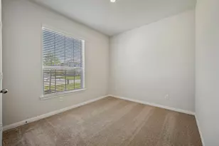 25530 Blooming Hazel Dr, Cleveland, TX 77328 - Photo 15