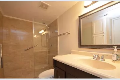 2250 Bering Drive #37, Houston, TX 77057 - Photo 9