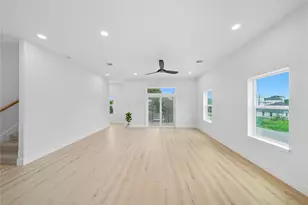 4749 Wilmington St, Houston, TX 77033 - Photo 9