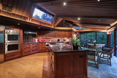 8 Tiel Way, Houston, TX 77019 - Photo 11