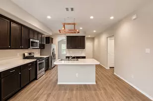 3942 Hybrid Ct, Baytown, TX 77521 - Photo 7