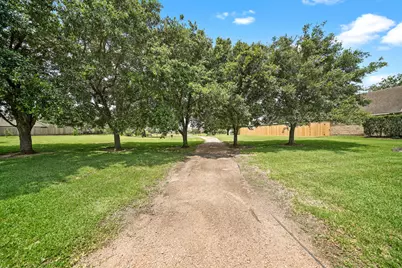 906 High Ridge Circle, Friendswood, TX 77546 - Photo 47