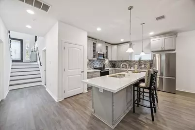 5116 Creekmont Drive, Houston, TX 77091 - Photo 5