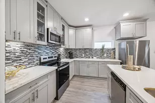 5116 Creekmont Dr, Houston, TX 77091 - Photo 7