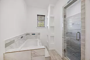 5116 Creekmont Dr, Houston, TX 77091 - Photo 19