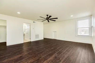 3730 Avenue T, Galveston, TX 77550 - Photo 9