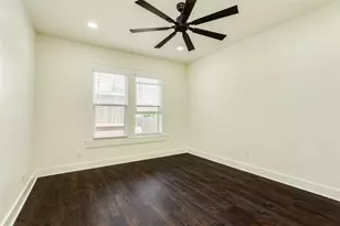3730 Avenue T, Galveston, TX 77550 - Photo 11