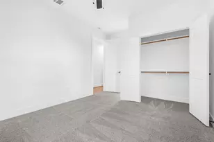 8403 Sunnyhill St, Houston, TX 77088 - Photo 21