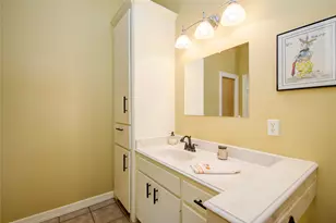 108 Buffalo Trail, Lake Jackson, TX 77566 - Photo 11