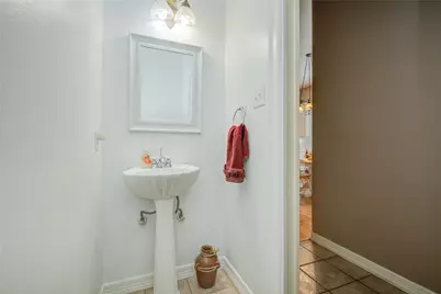 108 Buffalo Trail, Lake Jackson, TX 77566 - Photo 35