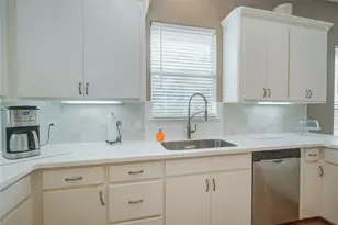 108 Buffalo Trail, Lake Jackson, TX 77566 - Photo 33