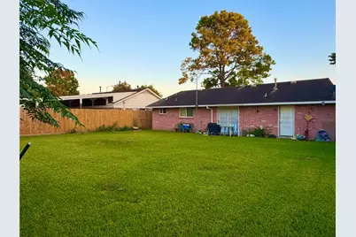 1138 Cherry Spring Drive, Houston, TX 77038 - Photo 21