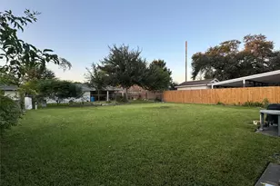 1138 Cherry Spring Dr, Houston, TX 77038 - Photo 19