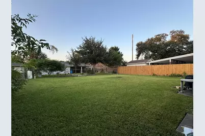 1138 Cherry Spring Drive, Houston, TX 77038 - Photo 19