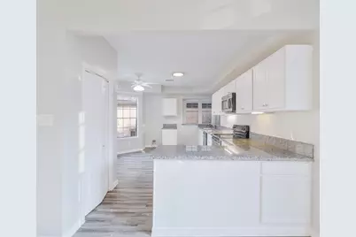 12929 Kingsbridge Lane, Houston, TX 77077 - Photo 7