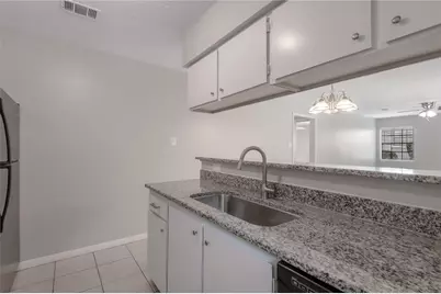 2401 Sycamore Avenue #C2, Huntsville, TX 77340 - Photo 13