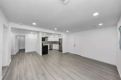 3330 Dulcrest Street, Houston, TX 77051 - Photo 5