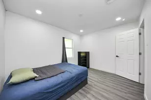 3330 Dulcrest St, Houston, TX 77051 - Photo 9