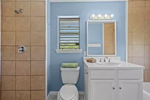 7316 Overton St, Hitchcock, TX 77563 - Photo 13