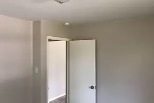 3918 N Sycamore St, Bedias, TX 77831 - Photo 7