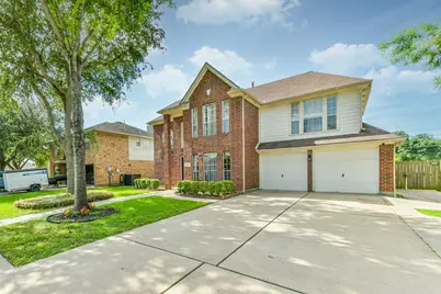 1413 26th Avenue N, Texas City, TX 77590 - Photo 3