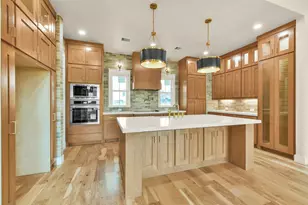912 Wagon Wheel Trail, Angleton, TX 77515 - Photo 9