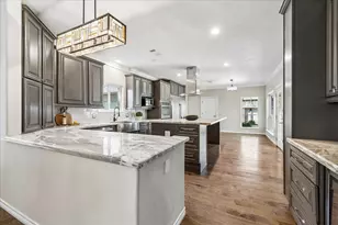 1030 Crossroads Dr, Houston, TX 77079 - Photo 7