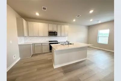 12176 Ridge Top Drive, Conroe, TX 77304 - Photo 7