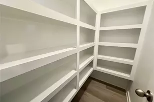 12176 Ridge Top Dr, Conroe, TX 77304 - Photo 9