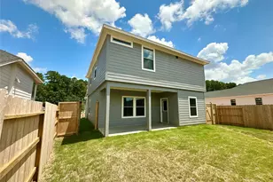 12176 Ridge Top Dr, Conroe, TX 77304 - Photo 17