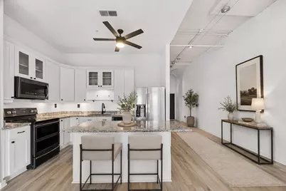 2205 McKinney Street #315, Houston, TX 77003 - Photo 11