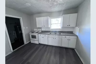 5831 Belneath Street, Houston, TX 77033 - Photo 3