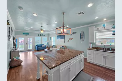 979 Palmridge Drive, Crystal Beach, TX 77650 - Photo 13