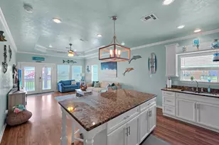 979 Palm Ridge Dr, Crystal Beach, TX 77650 - Photo 13